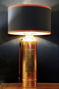 Lampe aus altem Feuerlöscher